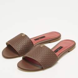 Pre Owned CH Carolina Herrera Size 38 Burgundy Monogram Embossed Leather Flat Slide Sandals