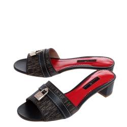 Pre Owned CH Carolina Herrera Brown Monogram Canvas And Leather Traveller Locked Slide Sandals Size 37