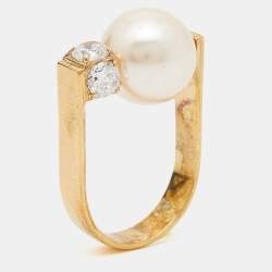 Pre Owned Carolina Herrera Faux Pearl Crystal Gold Tone Ring Size 52