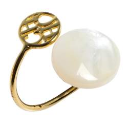 Pre Owned Carolina Herrera Gold Tone Mother of Pearl CH Moon Ring Size EU 53