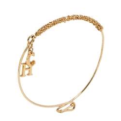 Pre Owned CH Carolina Herrera Logo Charm Gold Tone Bracelet