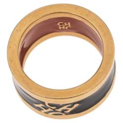 CH Carolina Herrera Black Logo Enamel Gold Tone Band Ring EU 56