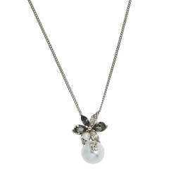 Pre Owned CH Carolina Herrera Crystal Jasmine Faux Pearl Pendant Necklace