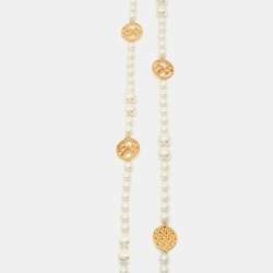 Pre Owned CH Carolina Herrera Faux Pearl Logo Medallion Long Station Necklace