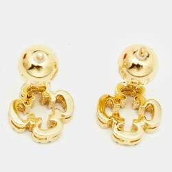 Pre Owned CH Carolina Herrera Gold Tone Petite Rosetta Insignia Cuff Bracelet & Stud Earrings Set