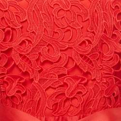 Pre Owned CH Carolina Herrera Red Floral Lace & Crepe Sleeveless Short Dress M