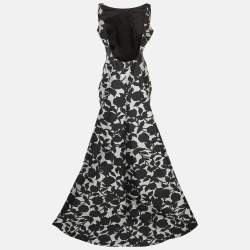 مملوكة مسبقًا فستان سي أتش كارولينا هيريرا مطبوع زهور أحادي اللون ظهر مقوس بلا أكمام مقاس كبير (كبير)