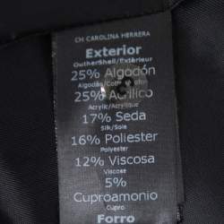 Pre Owned طقم تنورة وبليزر سي أتش كارولينا هيريرا ساتان جاكار نقش مونوكروم L