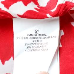 مملوكة مسبقًا بلوزة سي أتش كارولينا هيريرا مزيج حرير طباعة زهور أحمر مقاس صغير