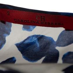 مملوكة مسبقًا بلوزة سي أتش كارولينا هيريرا كم قصير حرير طباعة زهور أزرق مقاس صغير