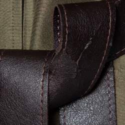 مملوكة مسبقًا فستان قصير سي أتش كارولينا هيريرا حرير أخضر زيتوني بحزام مقاس متوسط (ميديوم)