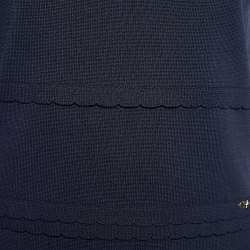 Pre Owned فستان ميدي سي أتش كارولينا هيريرا تريكو أزرق كحلي بحواف مموجة مقاس متوسط - ميديوم