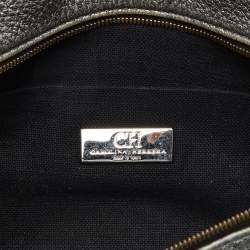 مملوكة مسبقًا CH Carolina Herrera Metallic Silver Quilted Leather Front Zip Crossbody Bag
