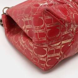 مملوكة مسبقًا CH Carolina Herrera Red Metallic Monogram Leather Chain Tote