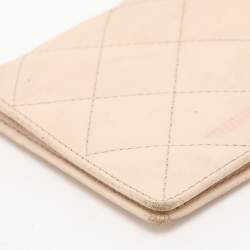 Pre Owned CH Carolina Herrera Cream Leather Continental Bifold Wallet