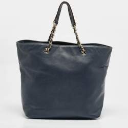 Pre Owned حقيبة يد سي أتش كارولينا هيريرا شوبير جلد أزرق كحلي بجيب