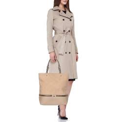 Pre Owned CH Carolina Herrera Beige Leather Zip Detail Chain Tote