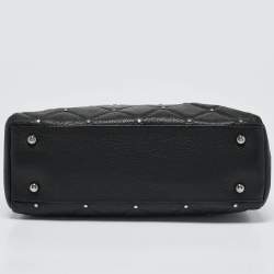 مملوكة مسبقًا CH Carolina Herrera Black Quilted Leather Crystal Studded Chain Tote