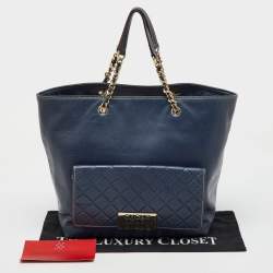 مملوكة مسبقًا CH Carolina Herrera Navy Blue Leather Front Pocket Shopper Tote