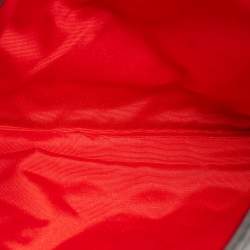 مملوكة مسبقًا حقيبة كتف سي إتش كارولينا هيريرا جلد مبطن أسود بغطاء سلسلة