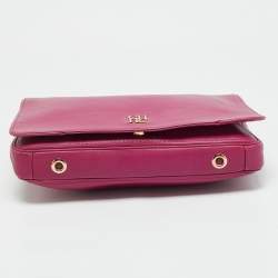 Pre Owned CH Carolina Herrera Fuchsia Leather Chain Flap Bag