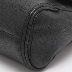 مملوكة مسبقًا حقيبة سي إتش كارولينا هيريرا مينييتو جلد أسود صغير بيد علوية