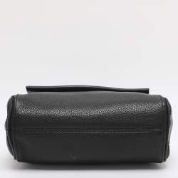 مملوكة مسبقًا حقيبة سي إتش كارولينا هيريرا مينييتو جلد أسود صغير بيد علوية