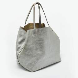 مملوكة مسبقًا Carolina Herrera Matryoshka Metallic Grey Monogram Leather Tote