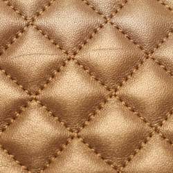 مملوكة مسبقًا CH Carolina Herrera Gold Quilted Leather Flap Shoulder Bag