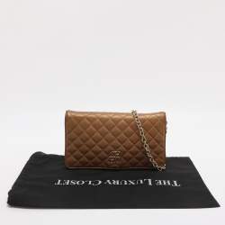 مملوكة مسبقًا CH Carolina Herrera Gold Quilted Leather Flap Shoulder Bag