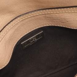 Pre Owned حقيبة كلتش كارولينا هيريرا سلسلة جلد مبطن بيج