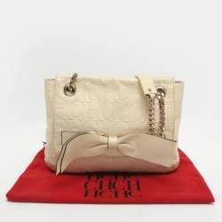 Pre Owned CH Carolina Herrera Audrey Bow Cream Monogram Embossed Leather Shoulder Bag