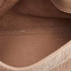 مملوكة مسبقًا حقيبة سي إتش كارولينا هيريرا مينييتو جلد بيج صغيرة بيد علوية