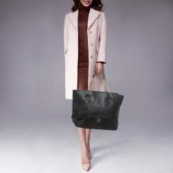 Pre Owned CH Carolina Herrera Tassel Top Zip Black Pebbled Leather Tote