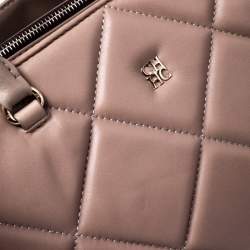 مملوكة مسبقًا حقيبة كارولينا هيريرا جلد بني فاتح نمط مبطن