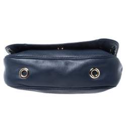 مملوكة مسبقًا حقيبة كتف كارولينا هيريرا جلد زرقاء كحلية