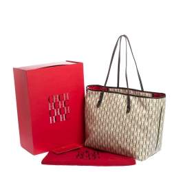 Pre Owned حقيبة يد سي أتش كارولينا هيريرا شوبر بلاستيك مشمع مونوغرامي بني و بيج