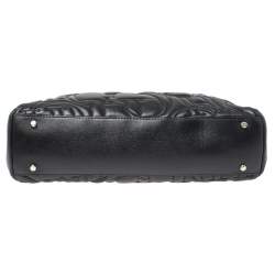 مملوكة مسبقًا حقيبة يد سي أتش كارولينا هيريرا شوبر جلد مبطنة سوداء