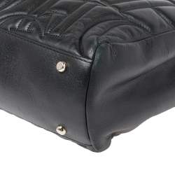 مملوكة مسبقًا حقيبة يد سي أتش كارولينا هيريرا شوبر جلد مبطنة سوداء