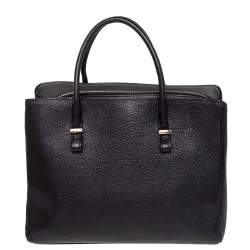 مملوكة مسبقًا حقيبة ساتشل سي أتش كارولينا هيريرا جلد سوداء بسحاب 