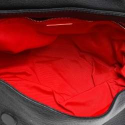 مملوكة مسبقًا حقيبة سي أتش كارولينا هيريا يد علوية قلاب جلد مونوغرامي أسود