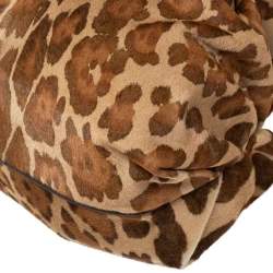 مملوكة مسبقًا حقيبة كتف سي أتش كارولينا هيريرا شعار بطيه شعر عجل طباعة فهد بيج / بني 