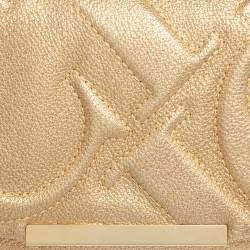 Pre Owned حقيبة كتف سي إتش كارولينا هيريرا جلد ذهبي مبطن بسلسلة وقلاب