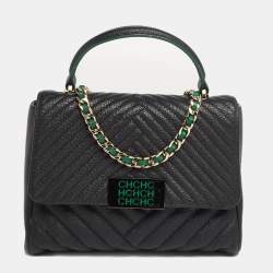 مملوكة مسبقًا CH Carolina Herrera Black Quilted Leather Flap Top Handle Bag