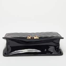 Pre Owned حقيبة سي أتش كارولينا هيريرا جلد لامع أسود يد علوية سلسلة