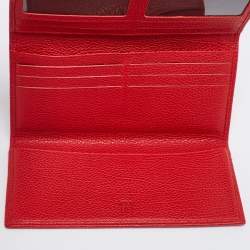 مملوكة مسبقًا محفظة سي أتش كارولينا هيريرا جلد أحمر طويلة ثلاثية الطية