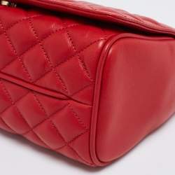 Pre Owned حقيبة كتف سي أتش هيريرا جلد مبطن أحمر بقلاب وسلسلة