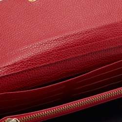 Pre Owned محفظة كونتينينتال سي أتش كارولينا هيريرا جلد حمراء بقلاب