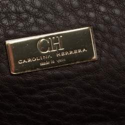 مملوكة مسبقًا حقيبة يد توتس سي أتش كارولينا هيريرا شوبر جلد منقوش مونوغرامي بني داكن