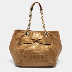 Pre Owned حقيبة يد سي أتش كارولينا هيريرا أودري  جلد منقوش مونوغرامي ذهبي 